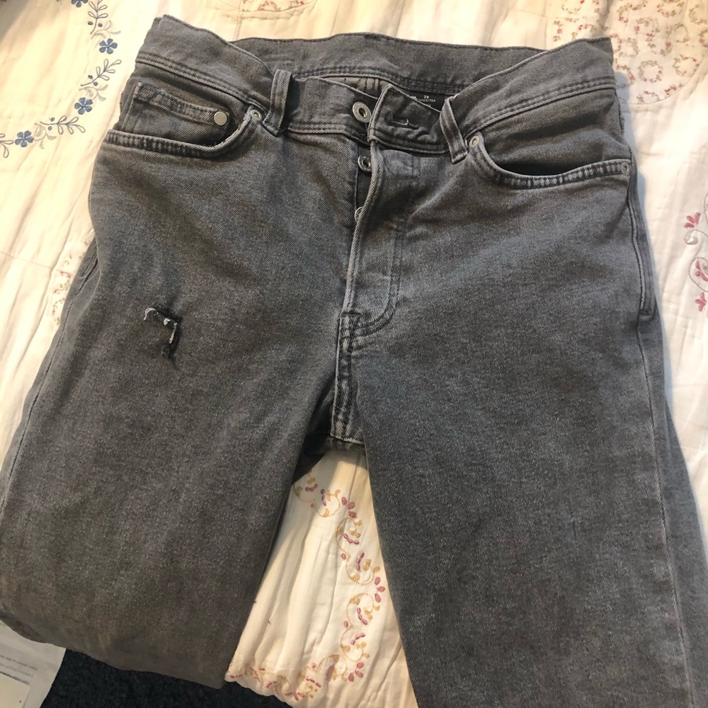 Light black / grey jeans.  “Slim & Denim”
